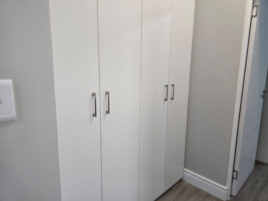3 Bedroom Property for Sale in Aan de Wijnlanden Western Cape